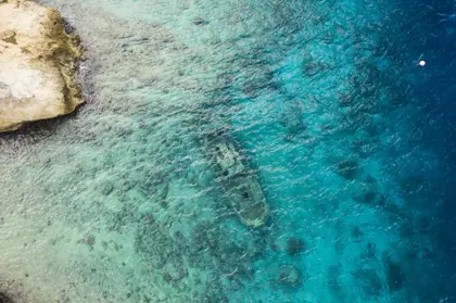 Tugboat_Photo-courtesy-of-Dive-Curacao-taken-by-NatrurePicsFilms-scaled