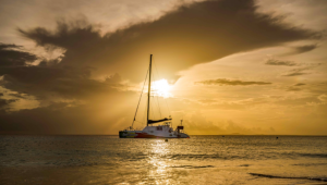 Sunset-Curacao-Catamaran-Irie-Tour