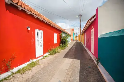 Audio-Guided-Walking-Tour-Of-Otrobanda-Willemstad-1-1