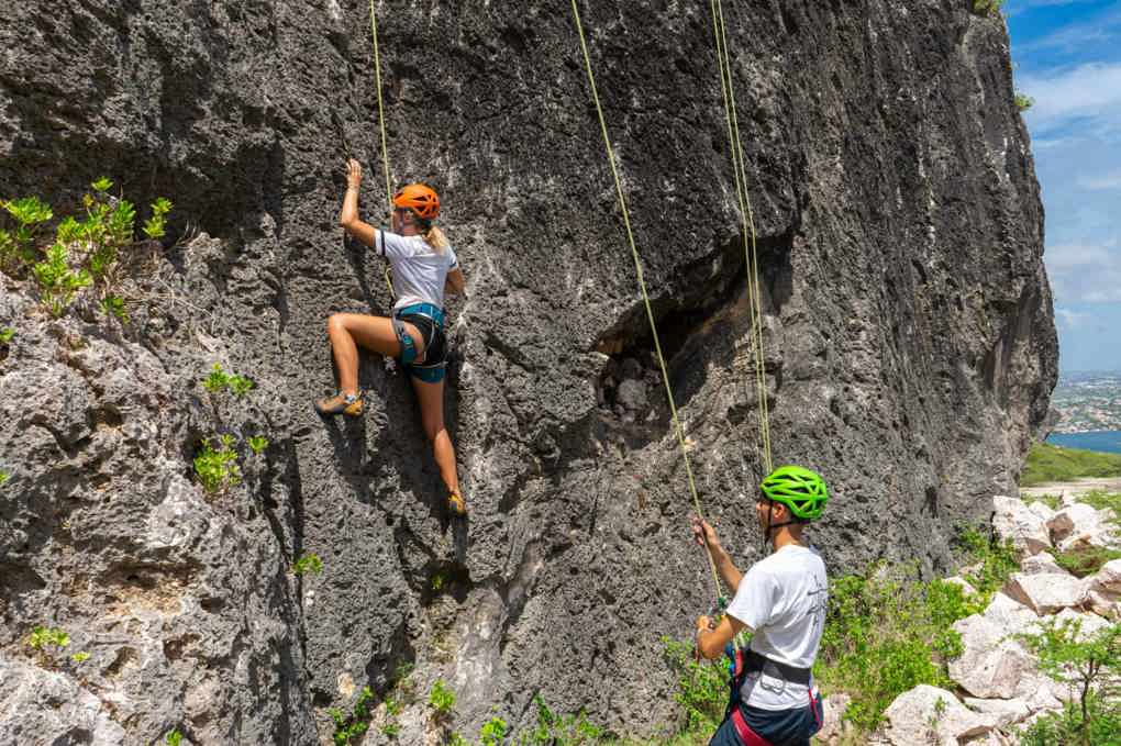 Climbing-Curacao-4-2048x1365-1