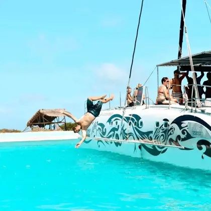 Klein-Curacao-with-Catamaran-BlueFinn-3