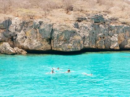 Tugboat-and-Blue-Room-Snorkeling-Tour-4