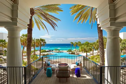 CURPB_Curacao-Marriott_Great-Room-Balcony-scaled